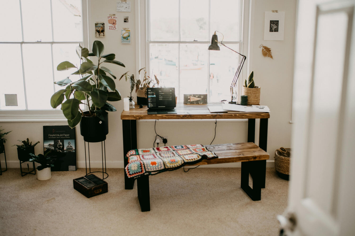 Hobbyraum mit Pult Hobbyraum mit Pult